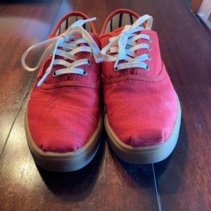 TOMS